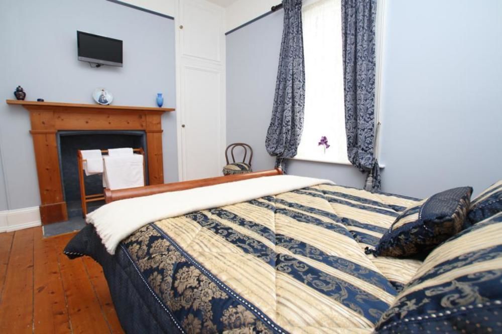 فندق فيتسباتريكز إن Westbury المظهر الخارجي الصورة