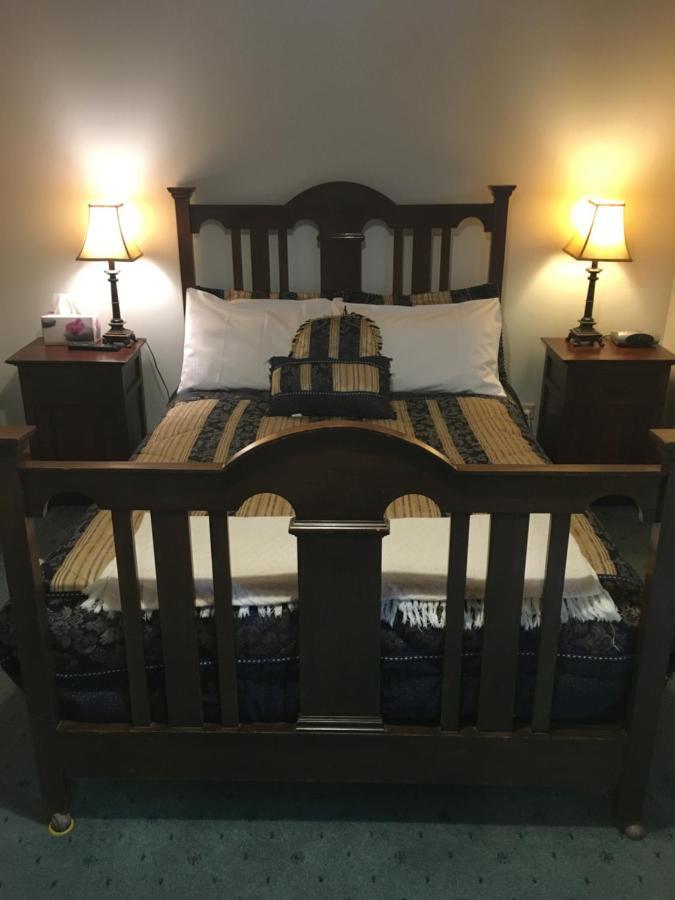 فندق فيتسباتريكز إن Westbury المظهر الخارجي الصورة